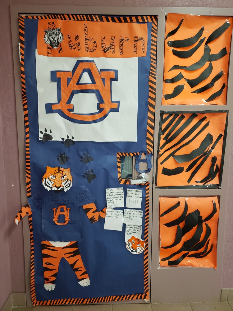 7th Grade 2nd Place Decorated Door Contest